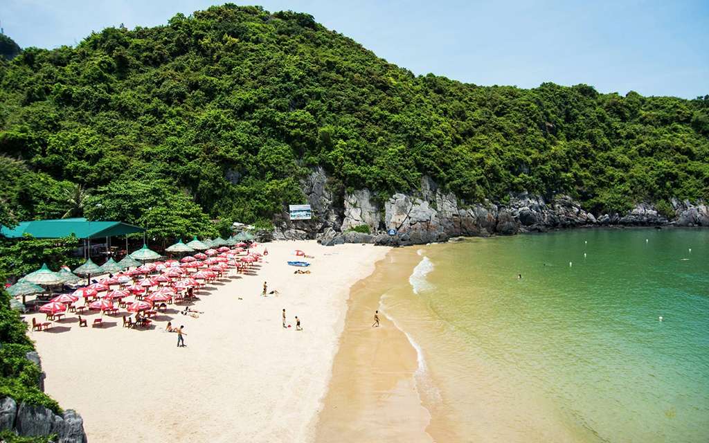 Cat Co 1 beach, Cat Ba Island